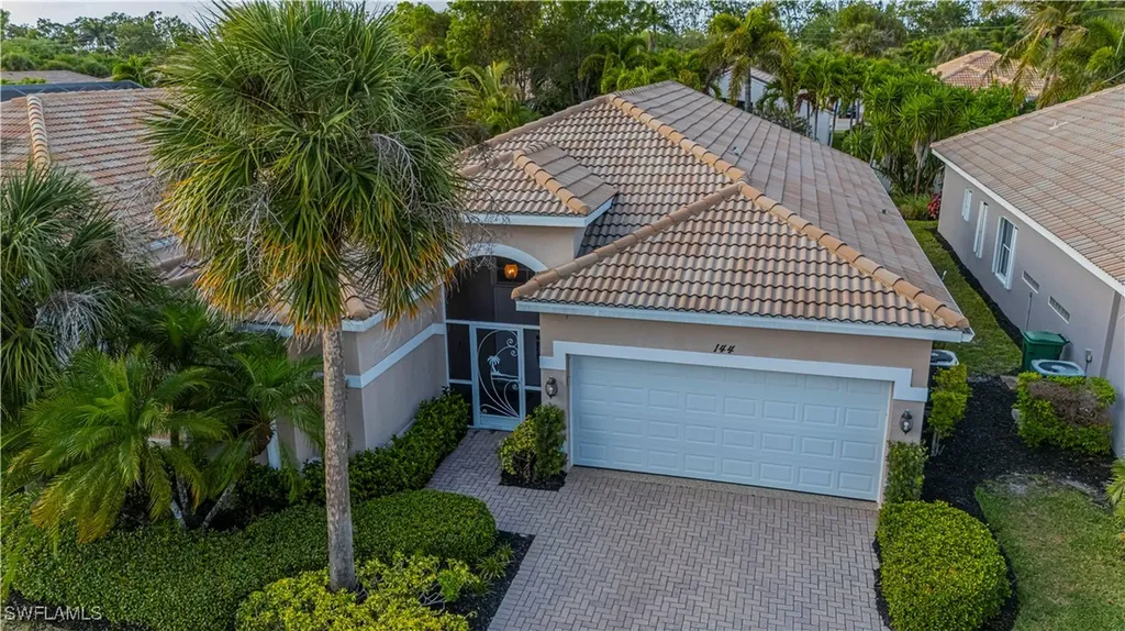 Naples FL, 144 Glen Eagle Circle