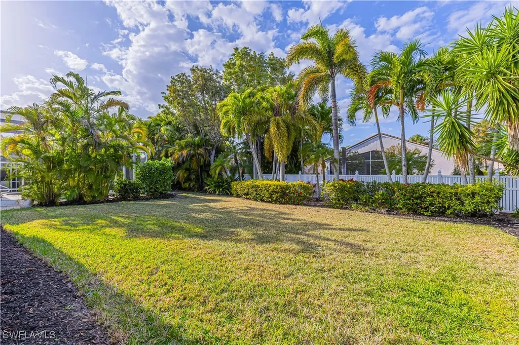 144 Glen Eagle Circle Naples FL 34104