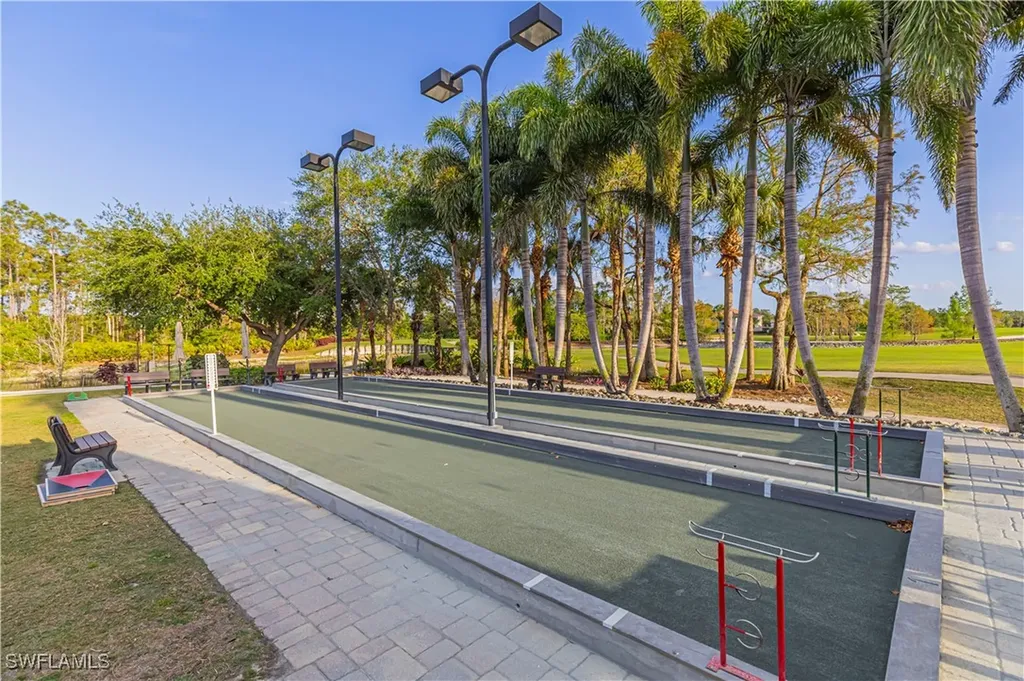 144 Glen Eagle Circle Naples FL 34104