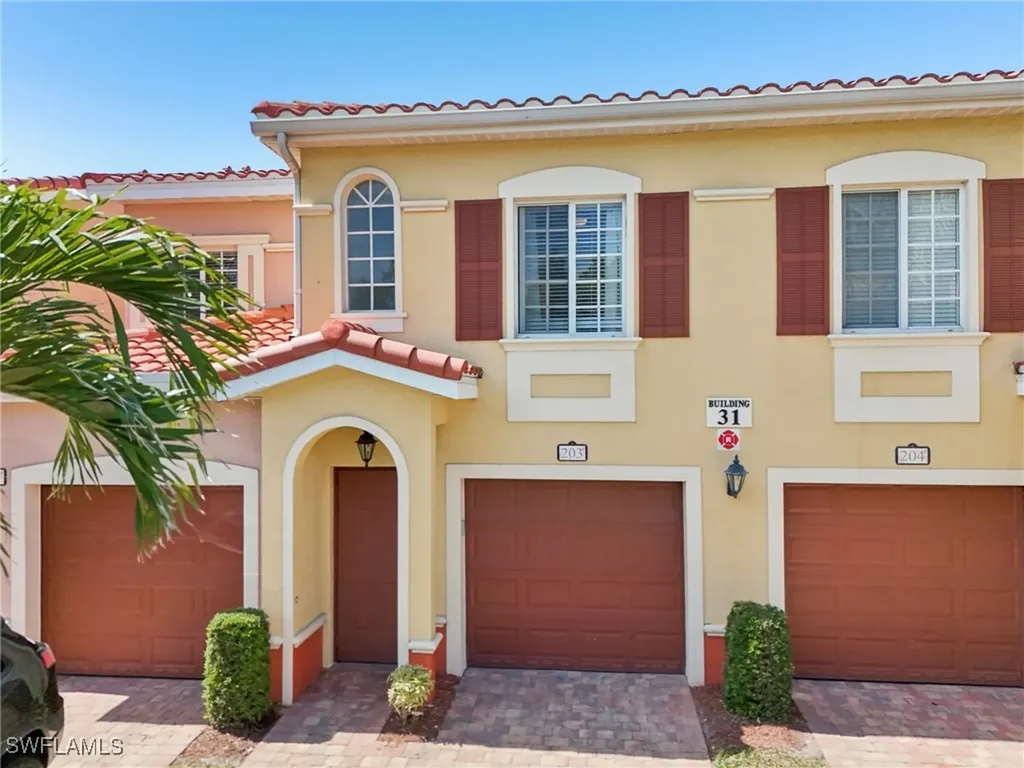 Estero FL, 20254 Royal Villagio Court, Unit 203