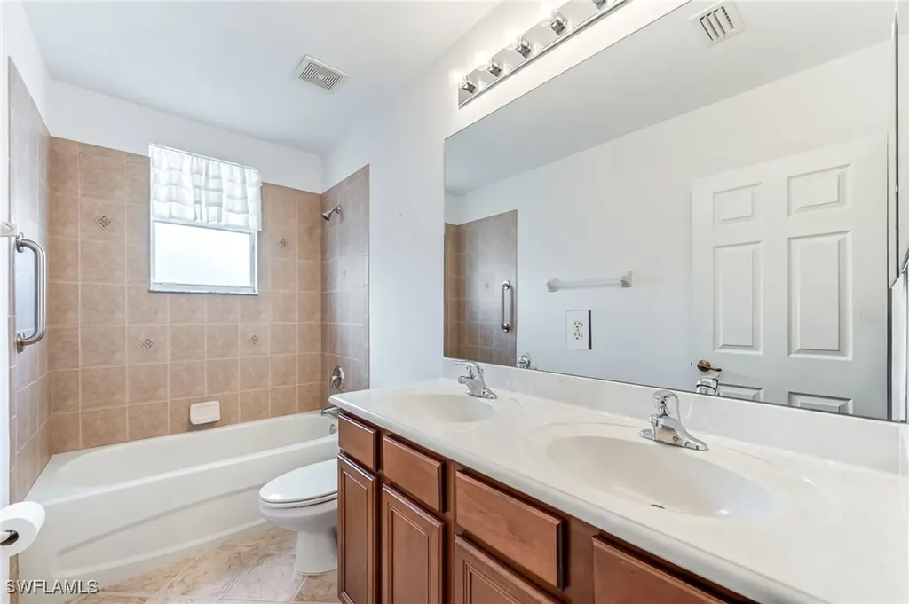17051 Tremont Street Fort Myers FL 33908