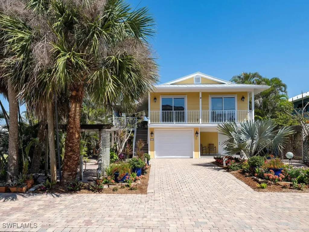 4738 Jackfish Street Bonita Springs FL 34134