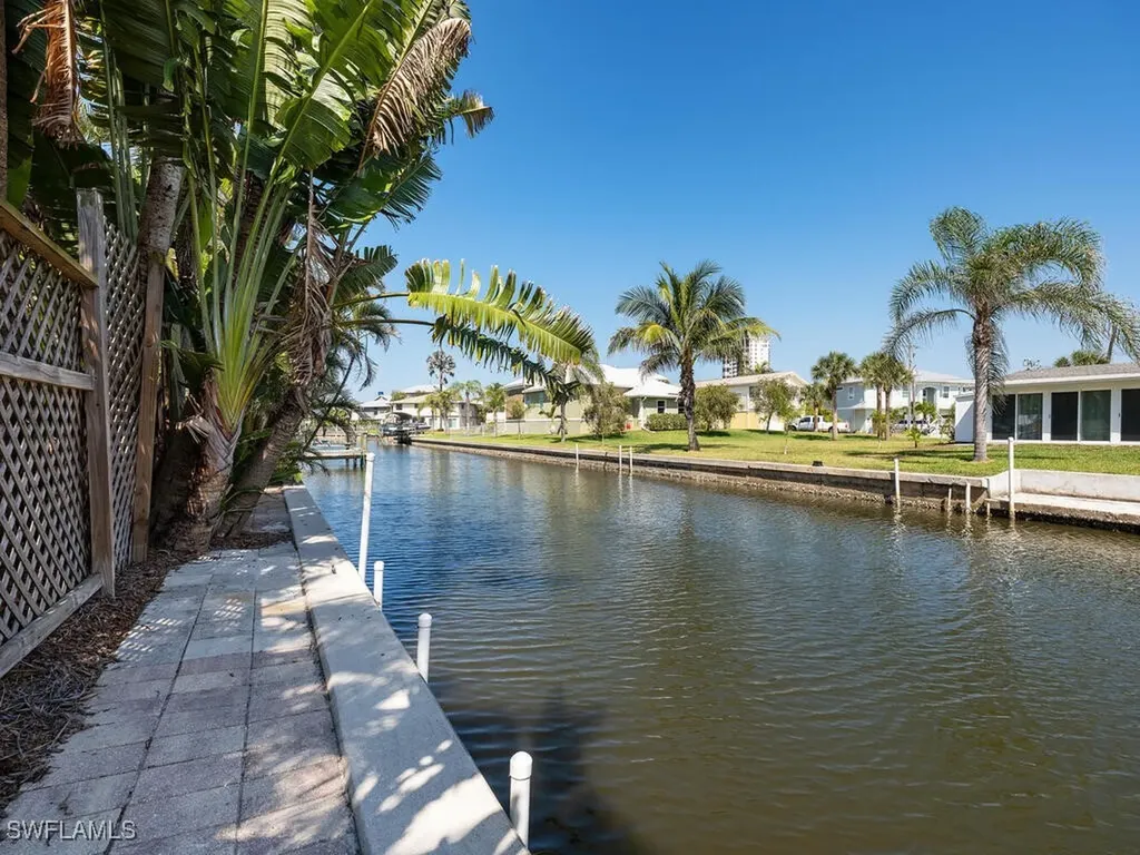 4738 Jackfish Street Bonita Springs FL 34134