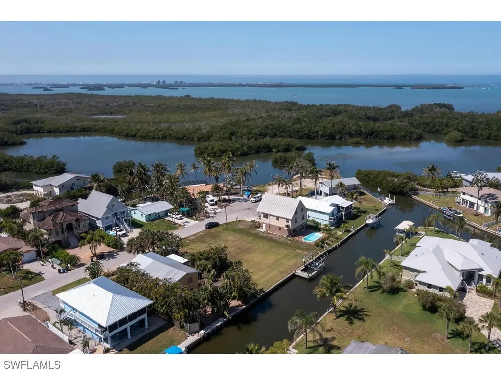 4738 Jackfish Street Bonita Springs FL 34134