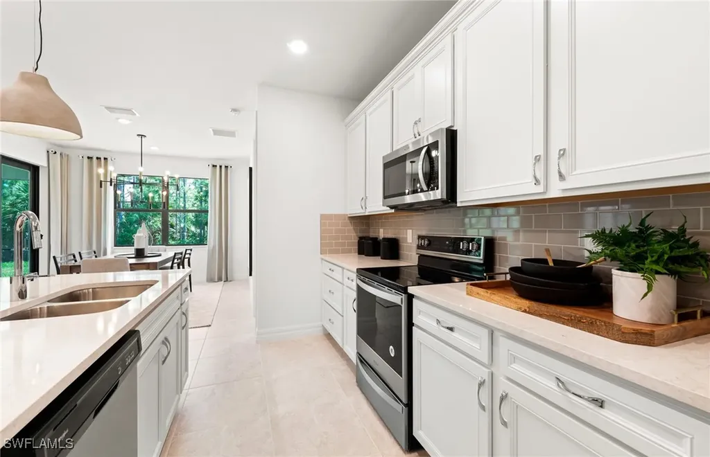 3992 East Hampton Circle Alva FL 33920