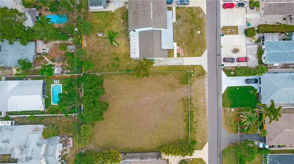 713 109th Avenue N Naples FL 34108