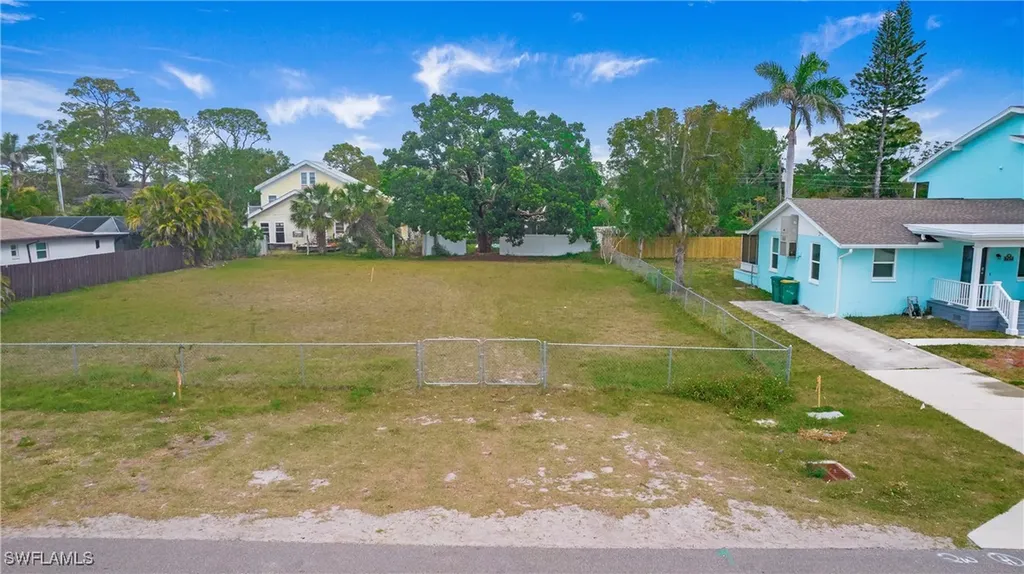713 109th Avenue N Naples FL 34108