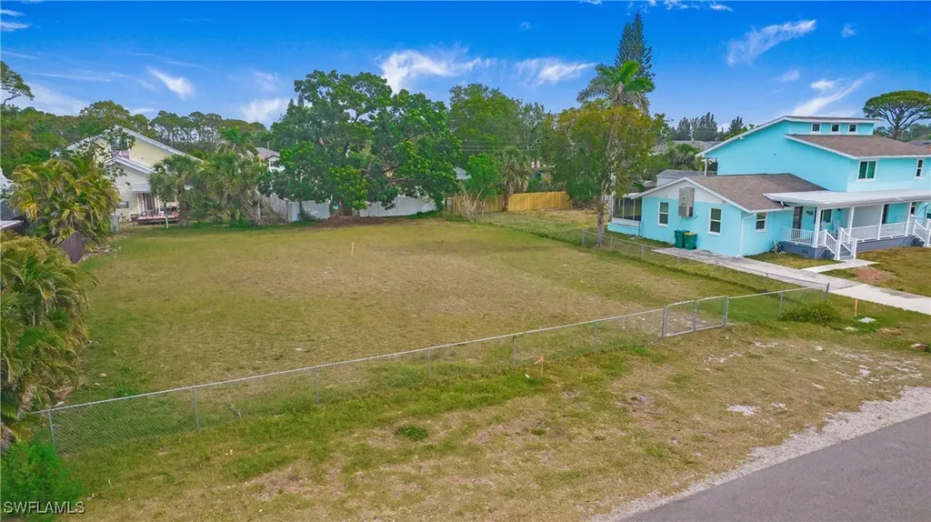 713 109th Avenue N Naples FL 34108