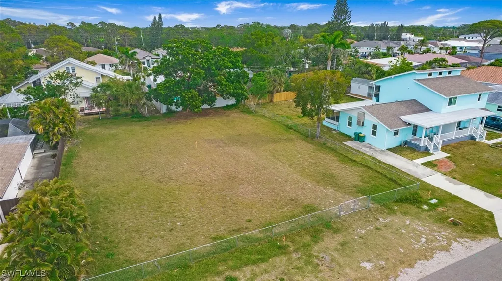 713 109th Avenue N Naples FL 34108