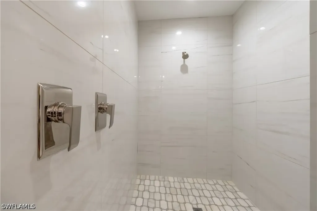 16366 Corsica Way Naples FL 34110