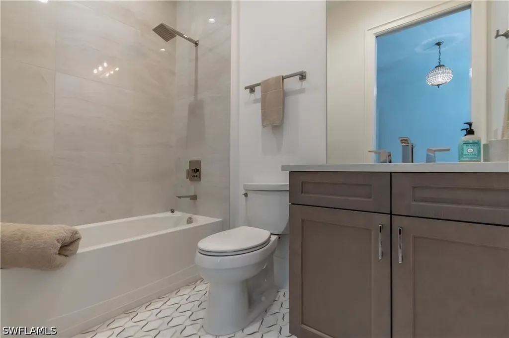 16366 Corsica Way Naples FL 34110