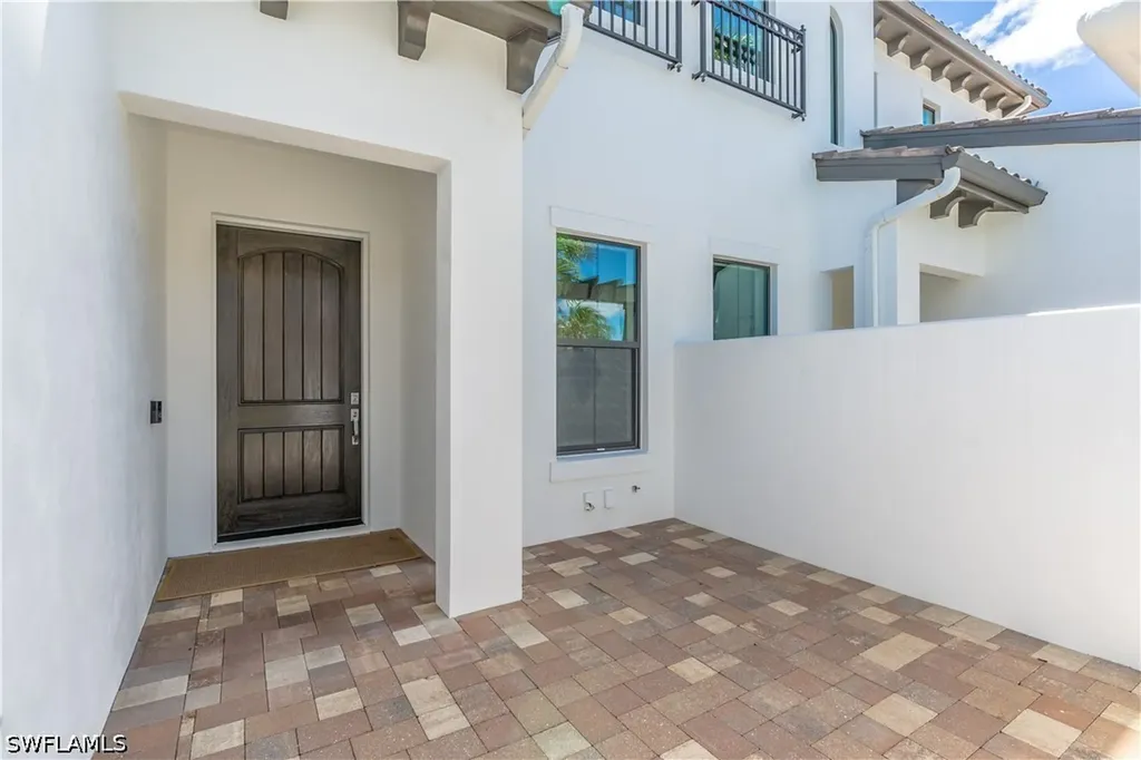 16366 Corsica Way Naples FL 34110