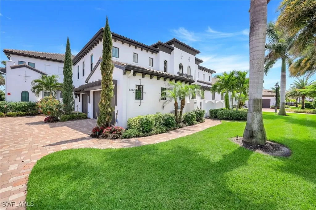 16366 Corsica Way Naples FL 34110