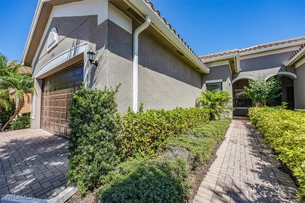 13458 Sumter Lane Naples FL 34109