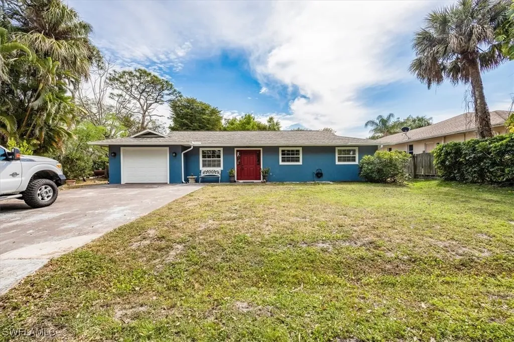 27111 Edgewood Street Bonita Springs FL 34135