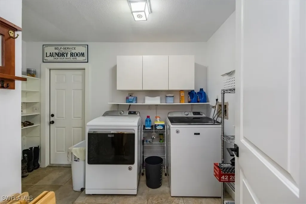 27111 Edgewood Street Bonita Springs FL 34135