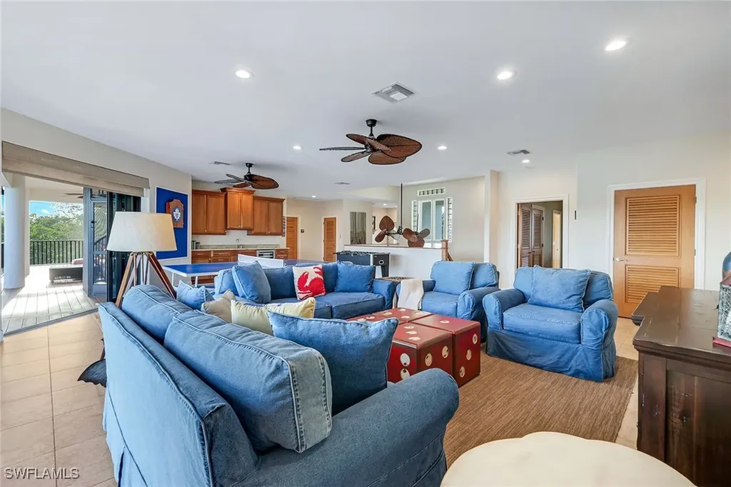 685 Embassy Court Marco Island FL 34145
