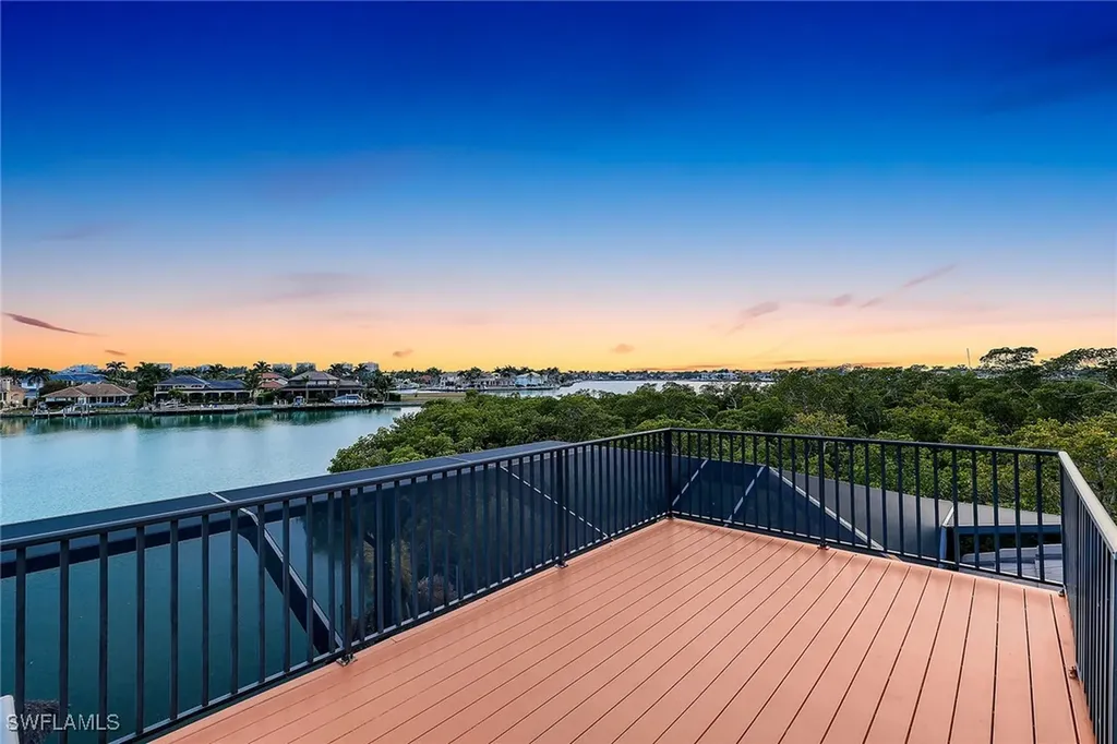 685 Embassy Court Marco Island FL 34145