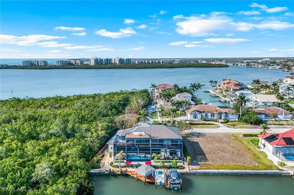 685 Embassy Court Marco Island FL 34145