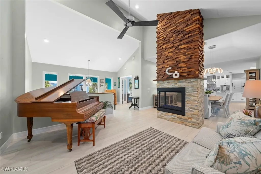 6450 Pine Avenue Sanibel FL 33957