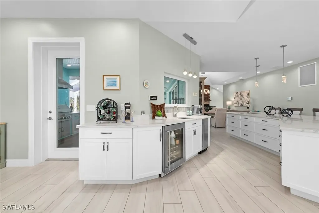 6450 Pine Avenue Sanibel FL 33957