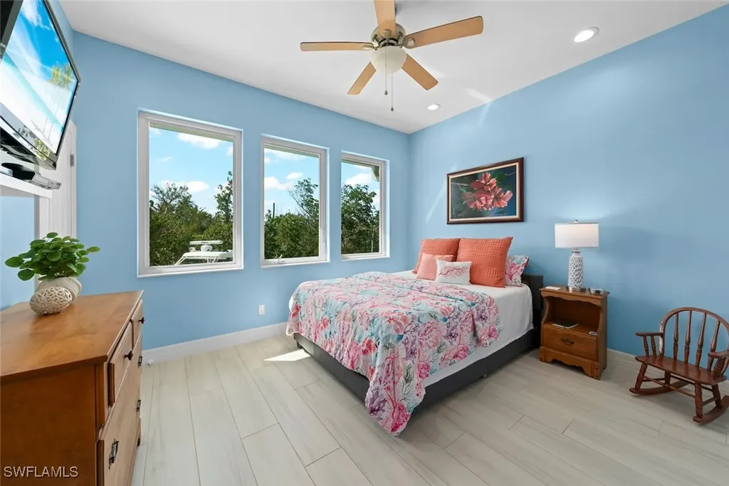 6450 Pine Avenue Sanibel FL 33957