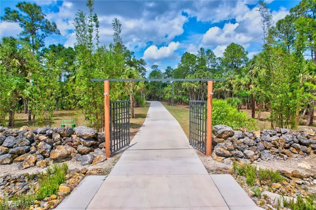 3435 40th Avenue SE Naples FL 34117