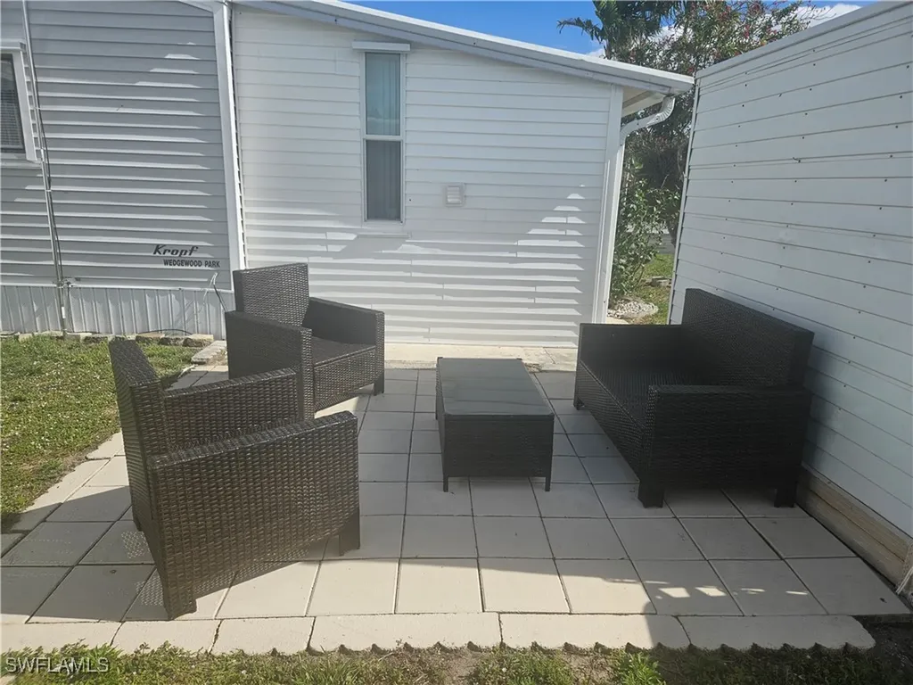 4 Onyx Drive Naples FL 34114