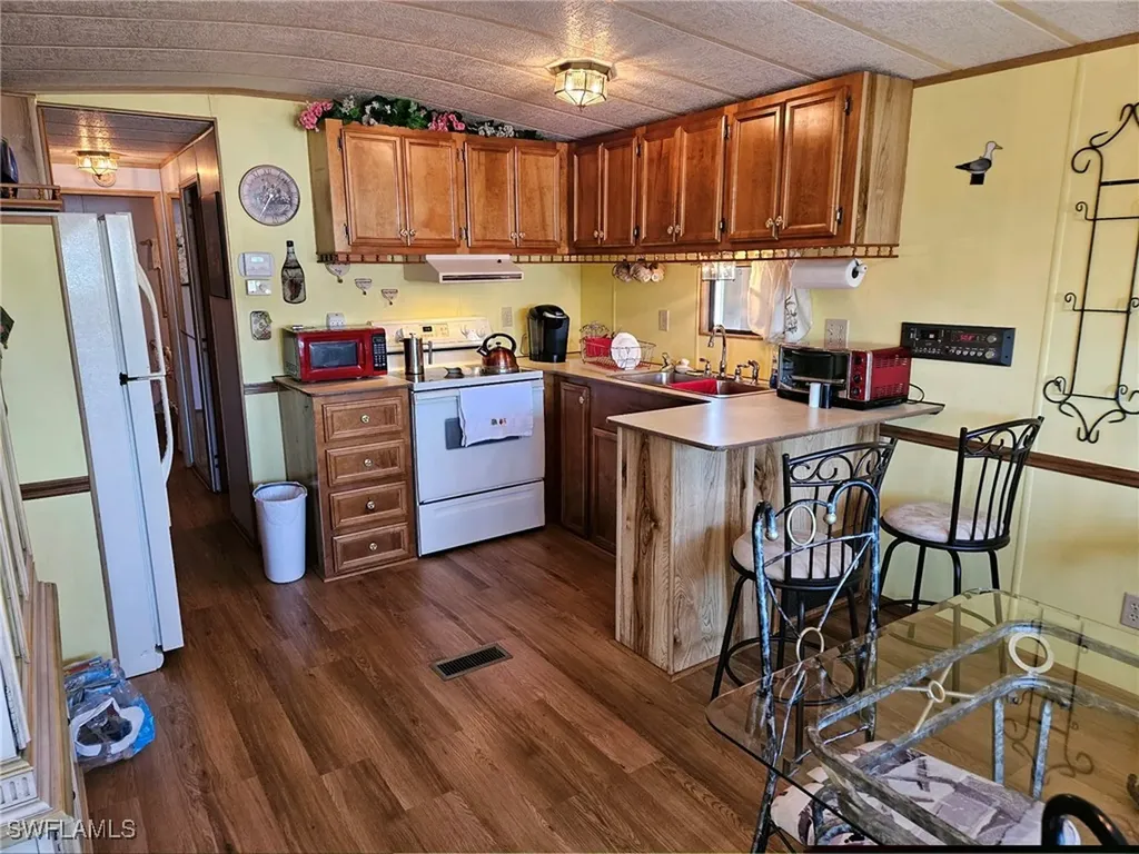 4 Onyx Drive Naples FL 34114