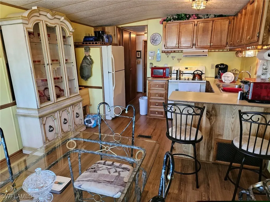 4 Onyx Drive Naples FL 34114