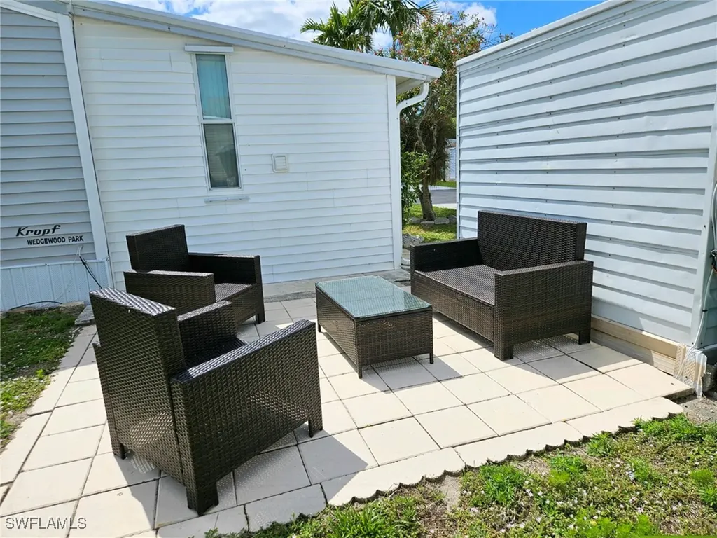 4 Onyx Drive Naples FL 34114