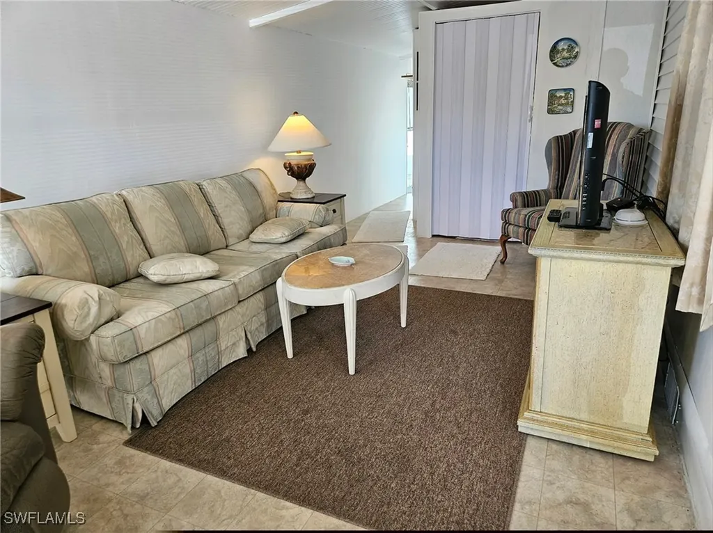 4 Onyx Drive Naples FL 34114