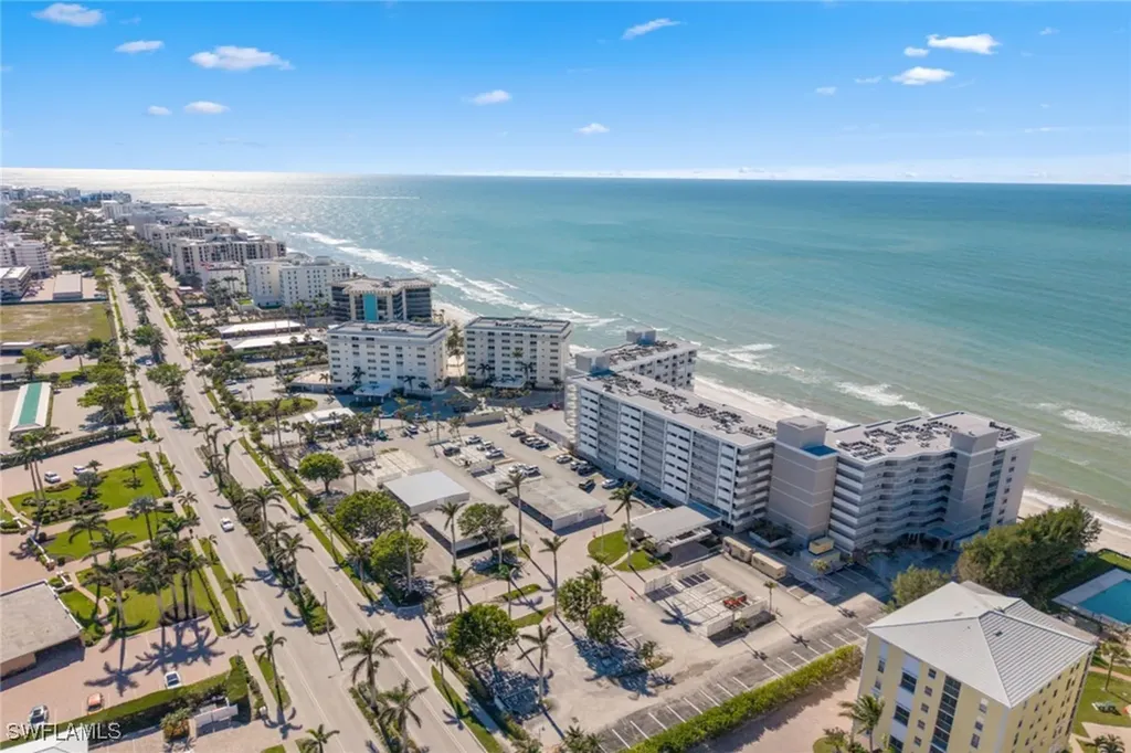 3443 Gulf Shore Boulevard N Naples FL 34103