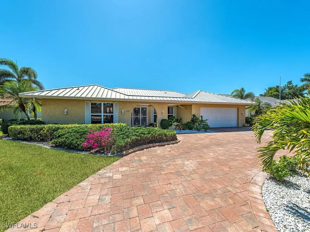 226 Torrey Pines Point Naples FL 34113