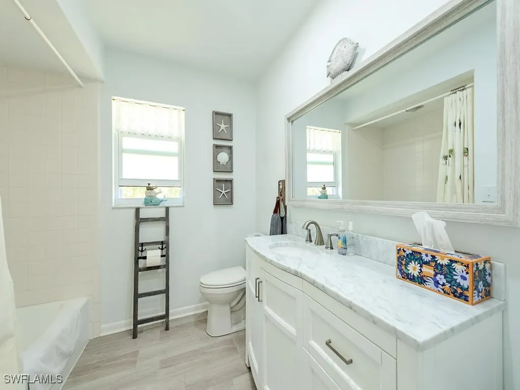 226 Torrey Pines Point Naples FL 34113