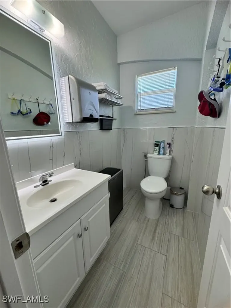 2618 35th Avenue NE Naples FL 34120