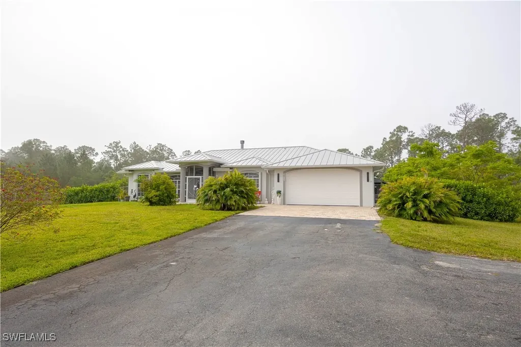 2618 35th Avenue NE Naples FL 34120