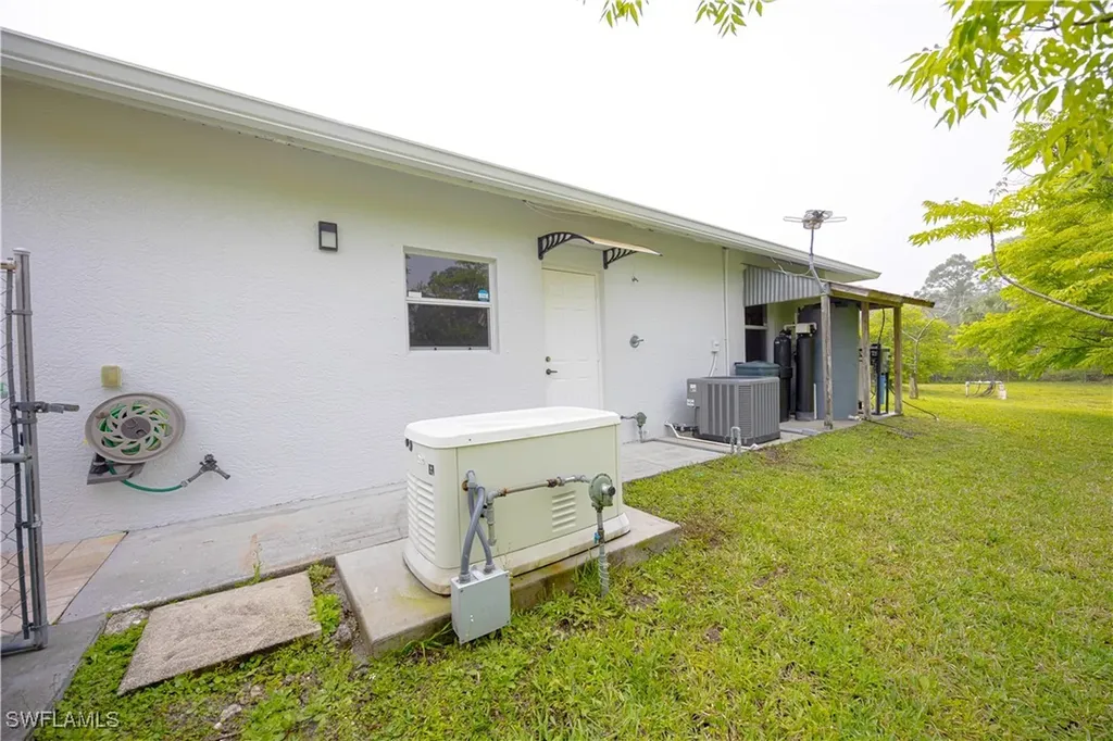 2618 35th Avenue NE Naples FL 34120
