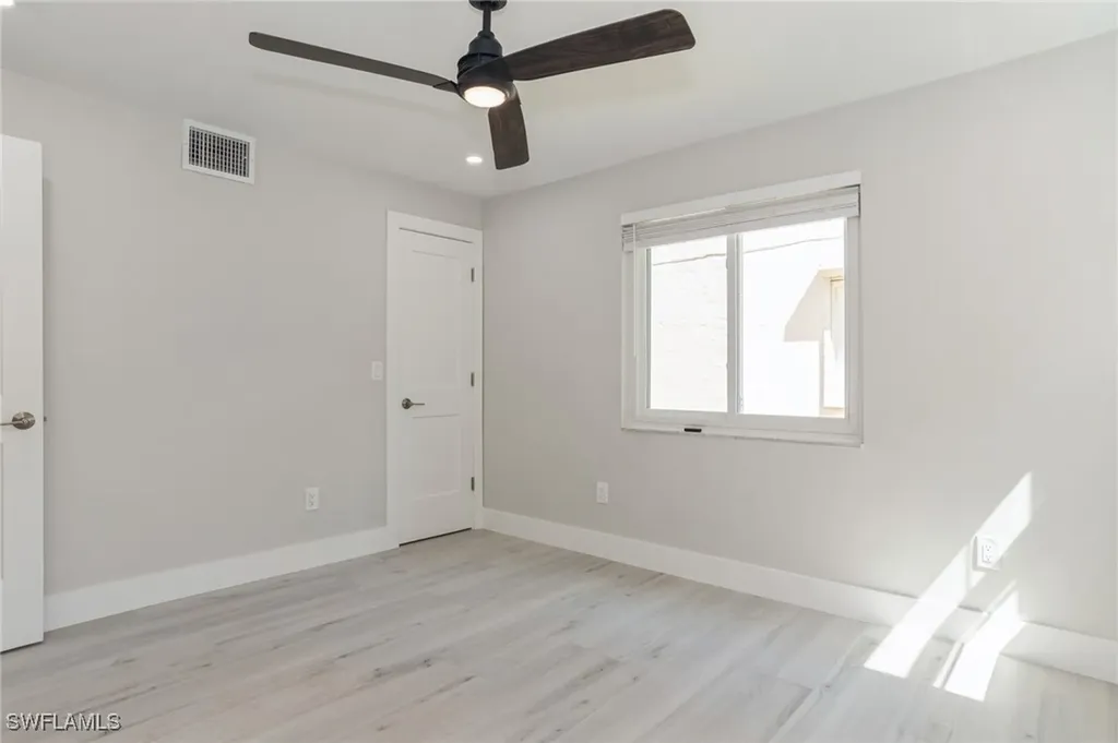 1155 Sandpiper Street Naples FL 34102