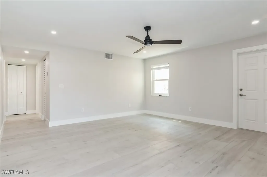 1155 Sandpiper Street Naples FL 34102
