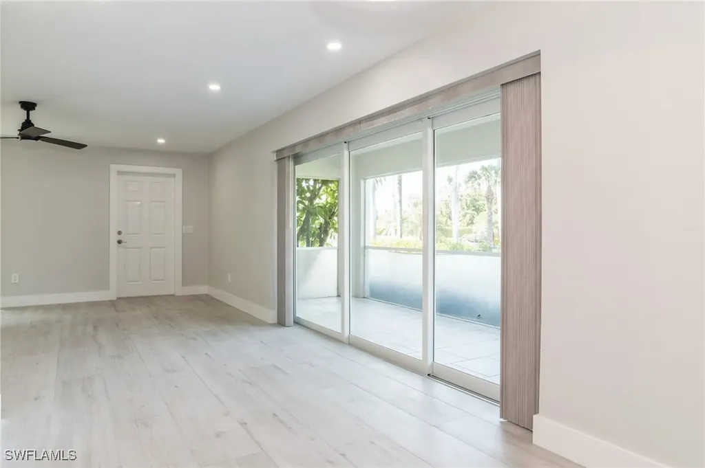 1155 Sandpiper Street Naples FL 34102