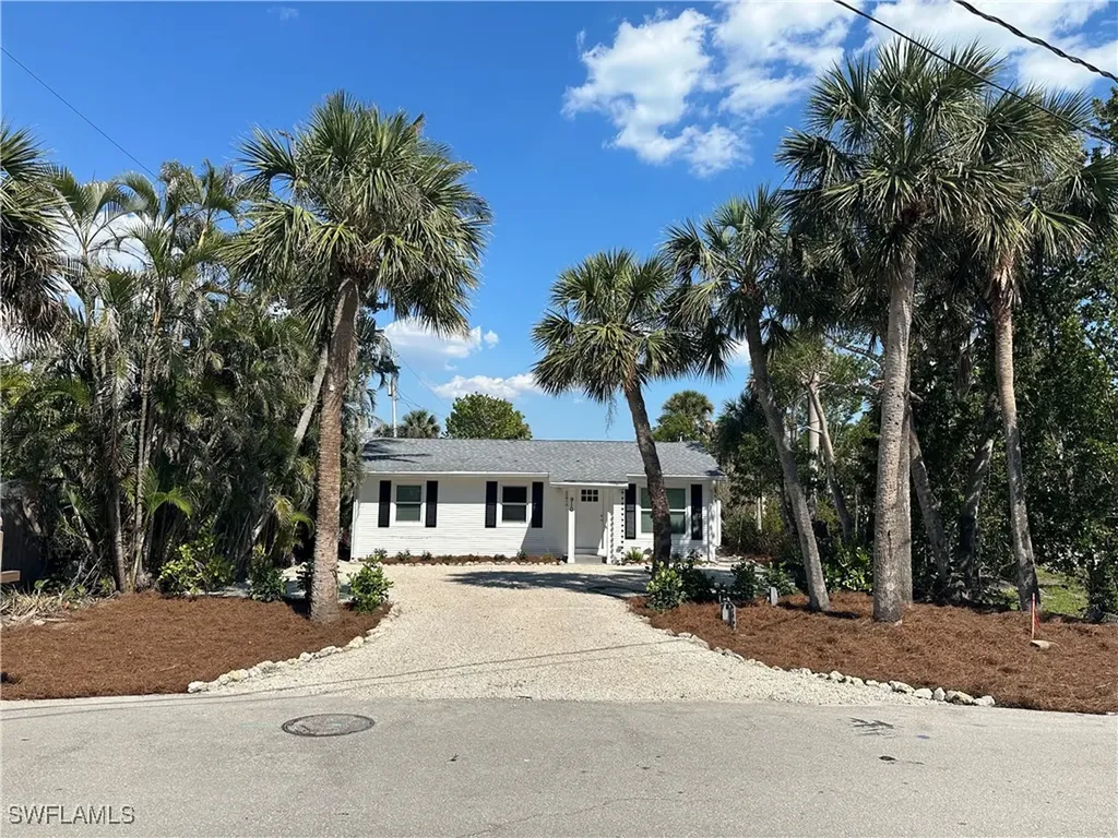 910 Fitzhugh Street Sanibel FL 33957