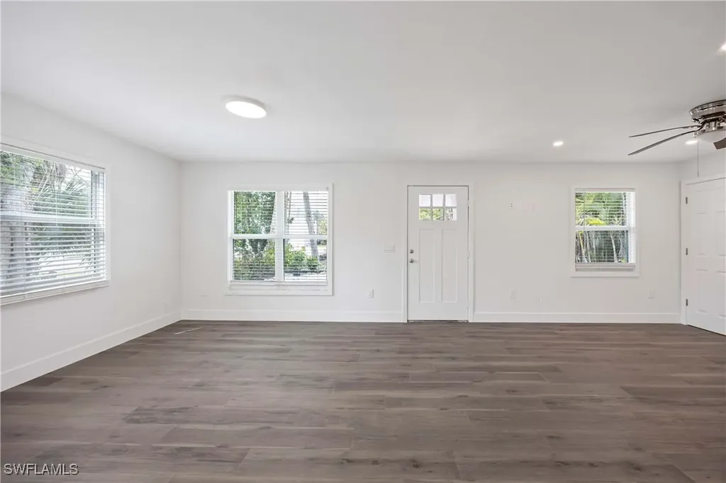 910 Fitzhugh Street Sanibel FL 33957