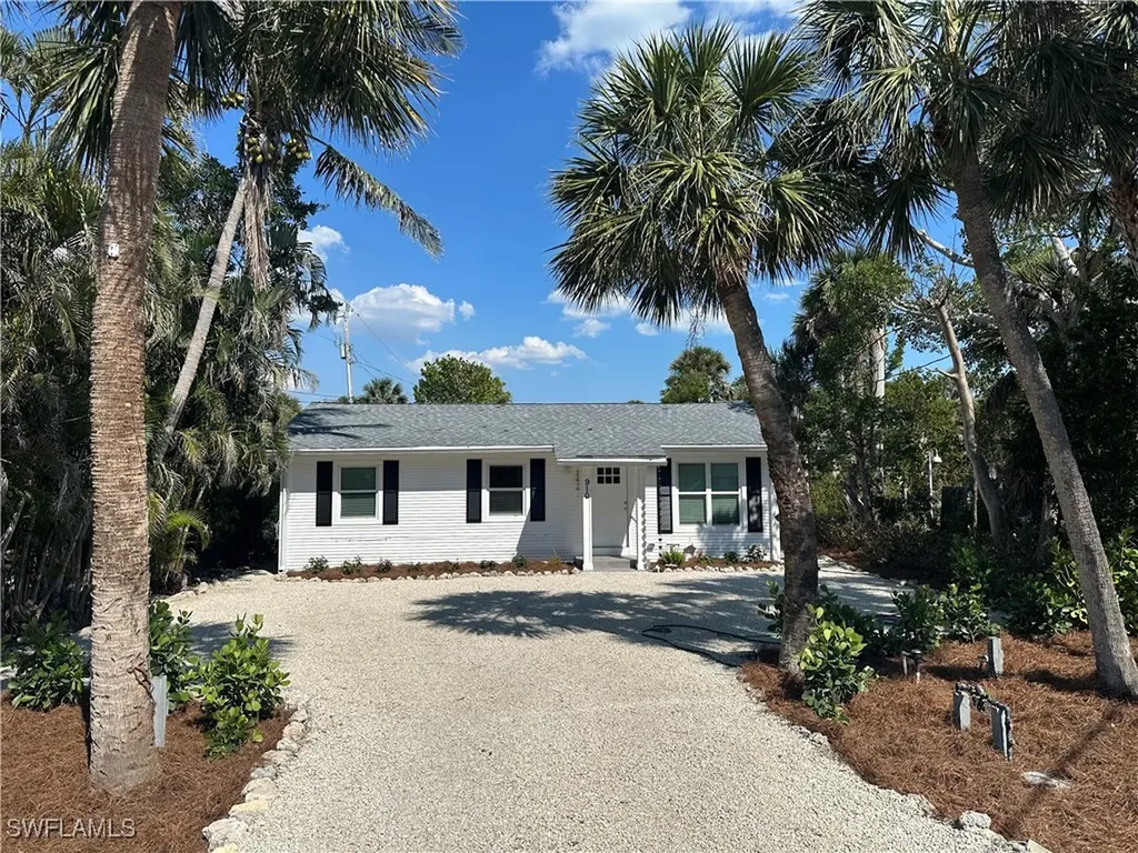 910 Fitzhugh Street Sanibel FL 33957