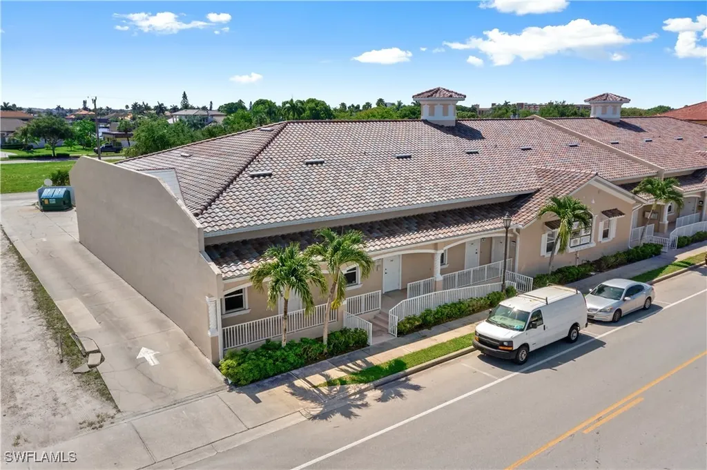 4519 SE 16th Place Cape Coral FL 33904