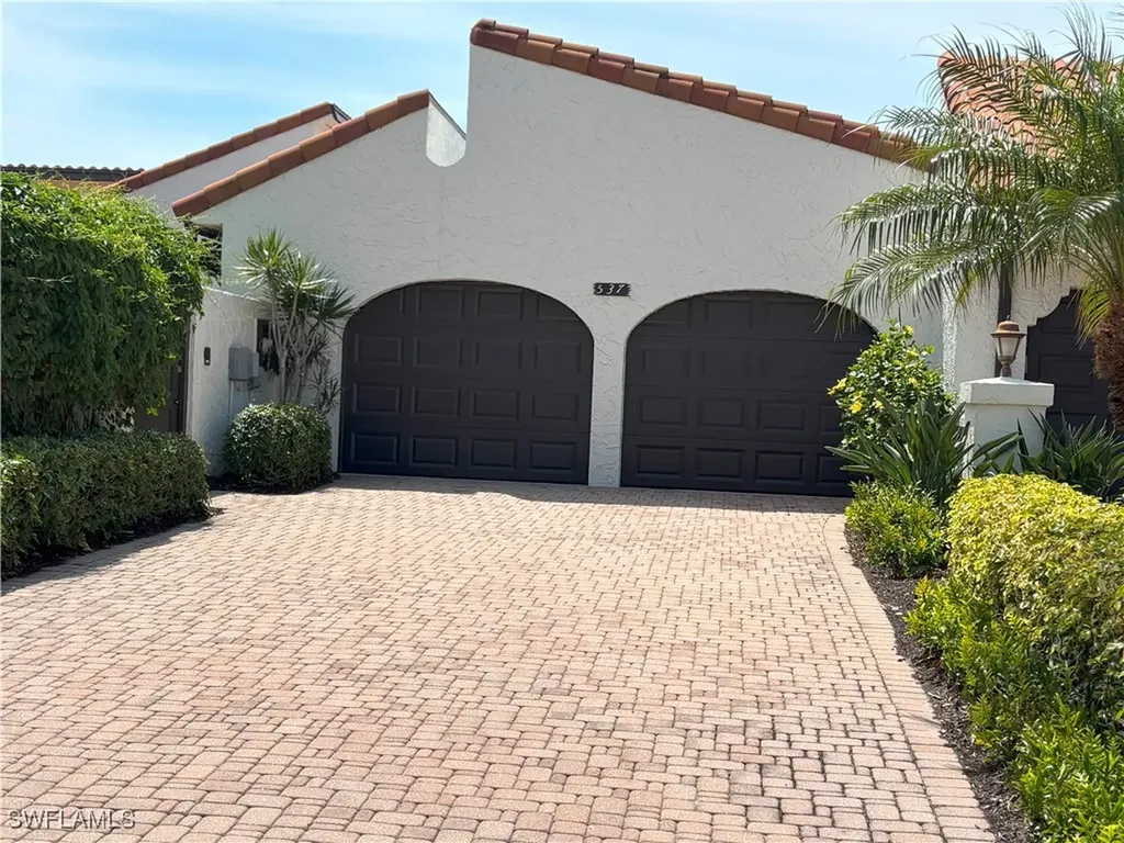 537 Tierra Mar Lane W Naples FL 34108