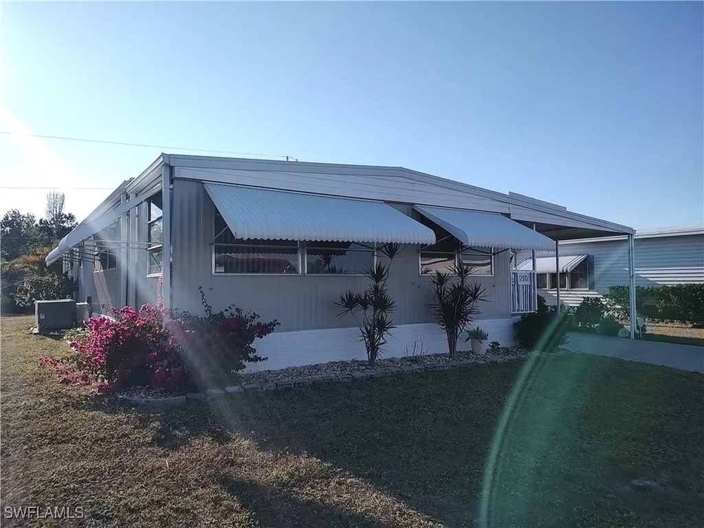210 Cobblestone Lane North Fort Myers FL 33917
