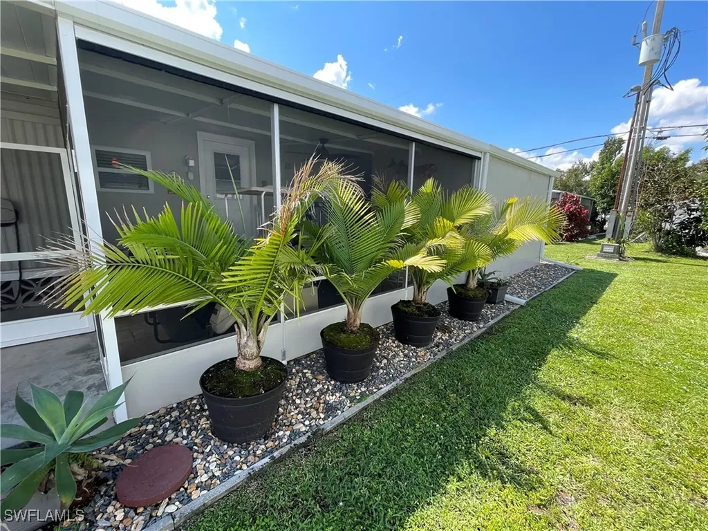 210 Cobblestone Lane North Fort Myers FL 33917