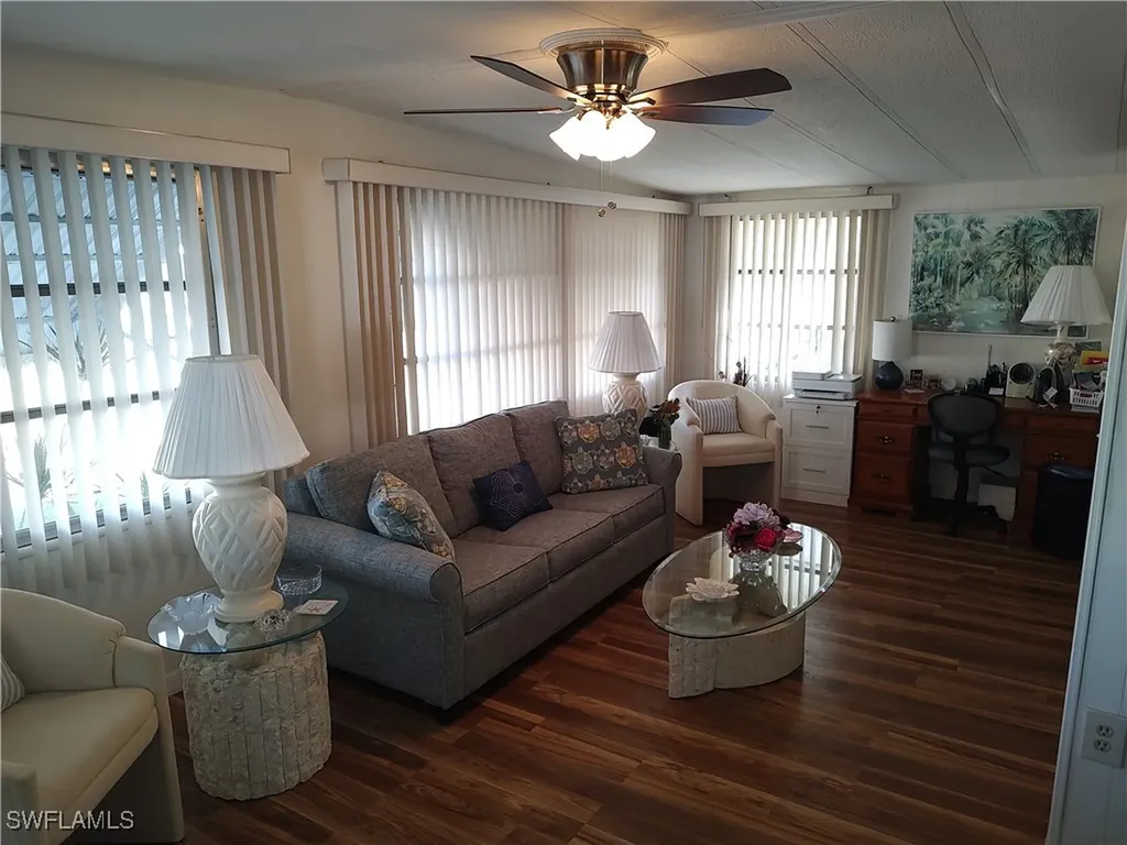 210 Cobblestone Lane North Fort Myers FL 33917