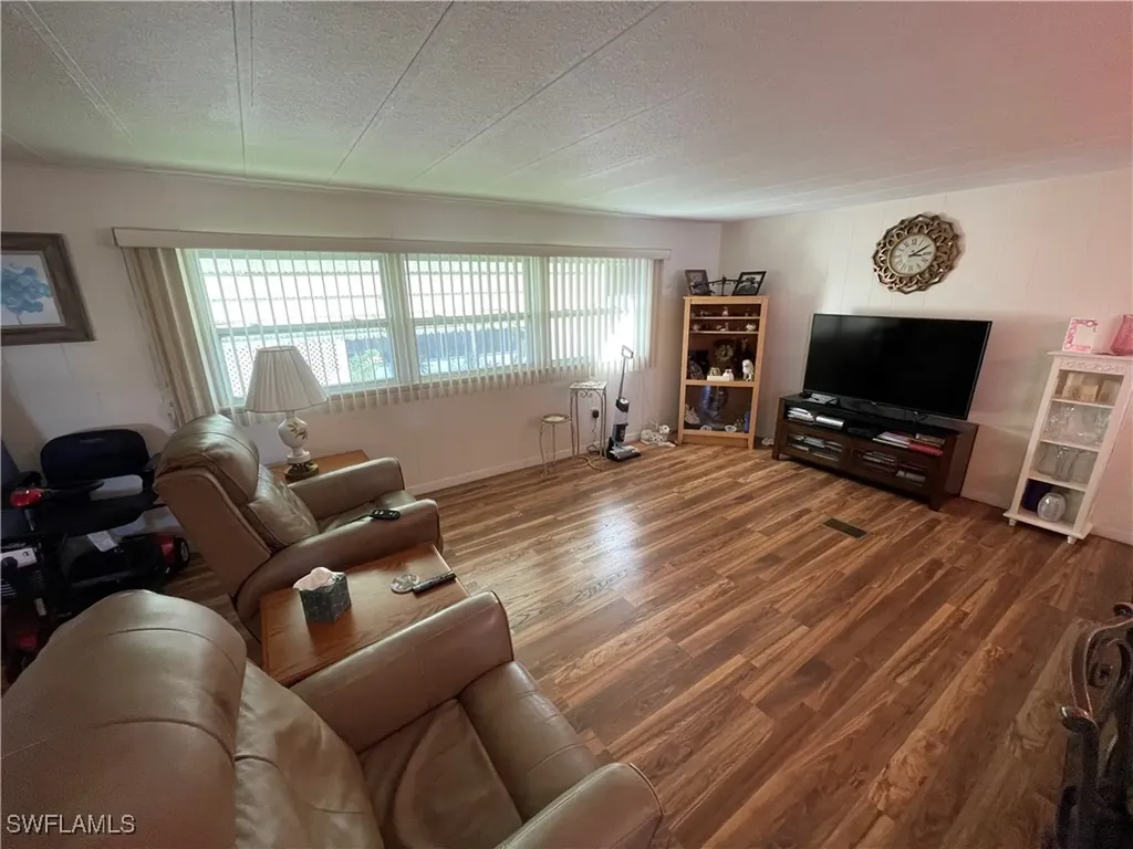 210 Cobblestone Lane North Fort Myers FL 33917